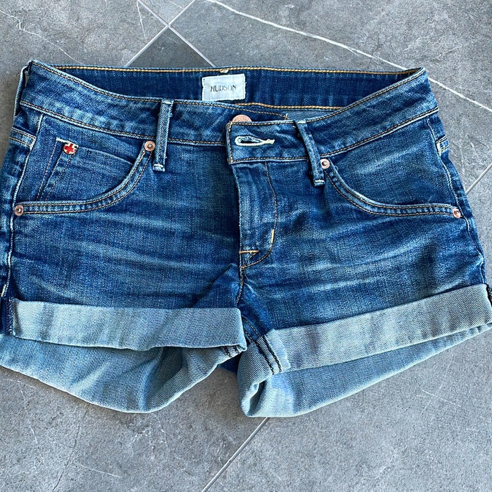 Hudson Jeans - Shorts - Size 24